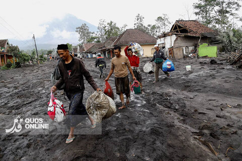 فوران آتشفشان کوه سمرو در اندونزی