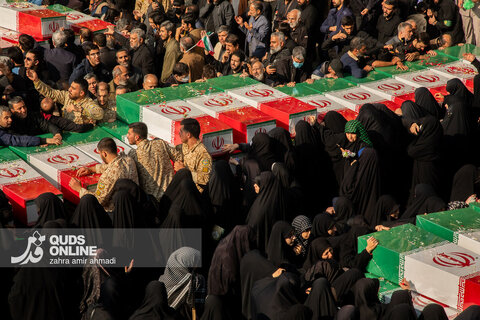 مراسم تشییع پیکرهای پاک ۱۰۰ شهید گمنام - تهران