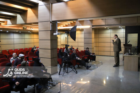 گزارش تصویری | نشست نوزدهم قصه‌های حرم؛ تاریخ ایوان در حرم مطهر رضوی