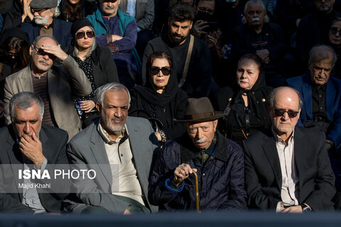 حضور هنرمندان در مراسم تشییع پیکر هادی مرزبان