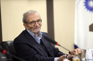 استاد نجفقلی حبیبی: امروز باید در دانشکده‌های طب سنتی سواد خواندن «قانون» پیدا شود