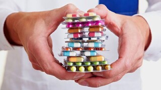 ثبات در تأمین داروهای اساسی در شرایط حاد آنفلوآنزا/ هشدار نسبت به مصرف نابجای آنتی‌بیوتیک‌ها