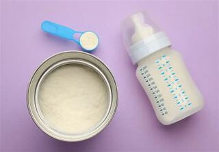 بحران ارزی و فشار بر زنجیره تأمین دارو/ هشدار کمبود دارو و شیرخشک در ماه‌های آتی