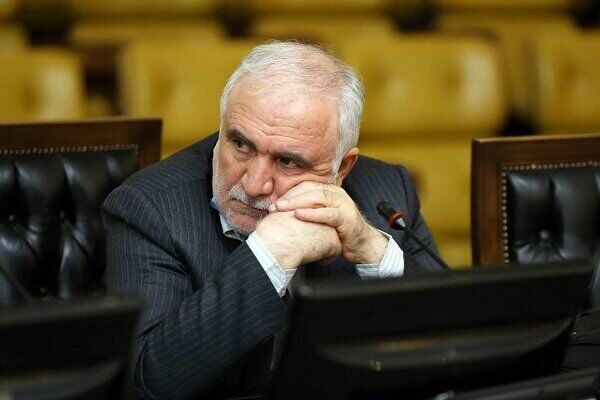 جلسات پراکنده در مجلس مانع پیگیری امور نمایندگان شده است