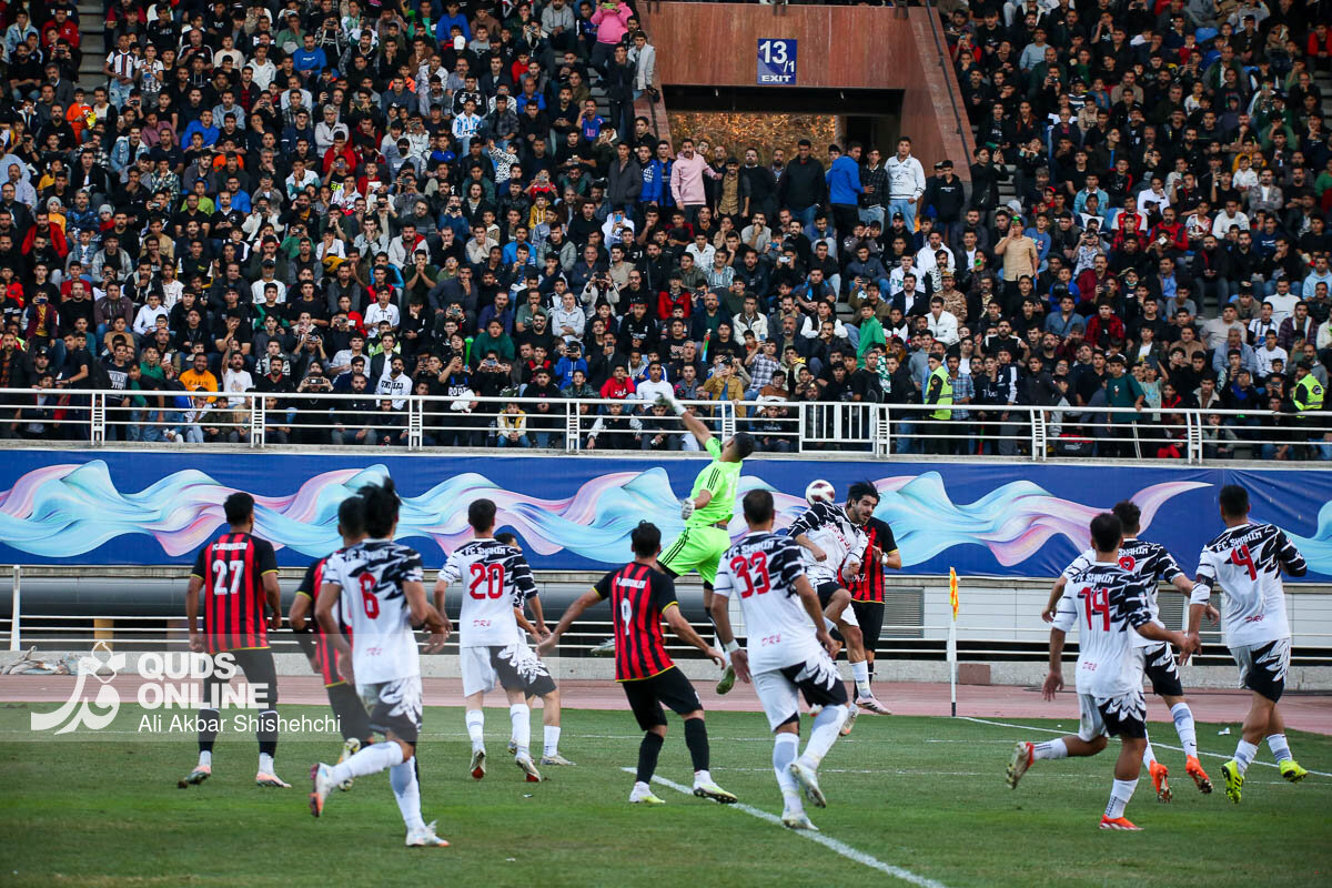 شور مشهدی ها در ورزشگاه امام رضا(ع)