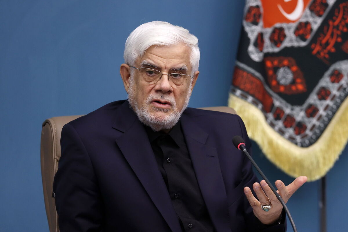 عارف: برای توسعه ایران به پیوست هنر نیاز داریم نه دخالت در کار هنرمند