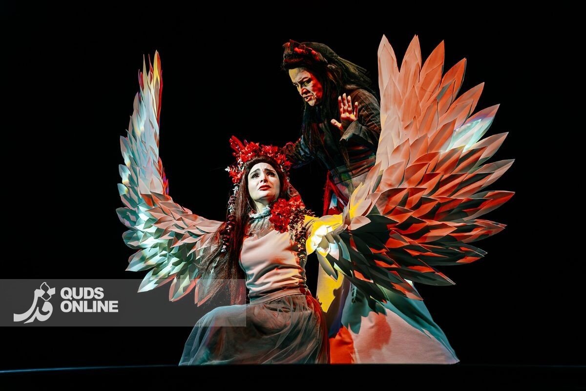 «هم این هم آن» بازتابی از جدال نسل‌ها روی یک صندلی گریم