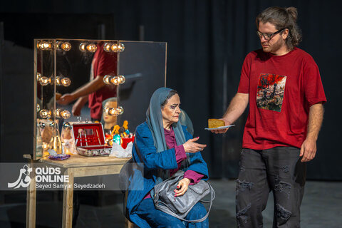 گزارش تصویری | اجرای نمایش "هم این هم آن"