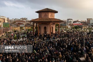 عکس روز | جمعیت حاضر در مراسم تدفین «ناصر مسعودی»