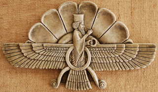 می‌خواهم زرتشتی باشم، چه اشکالی دارد؟