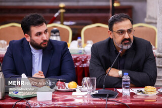 نشست صمیمانه رئیس مجلس با مدیران رسانه‌های کشور