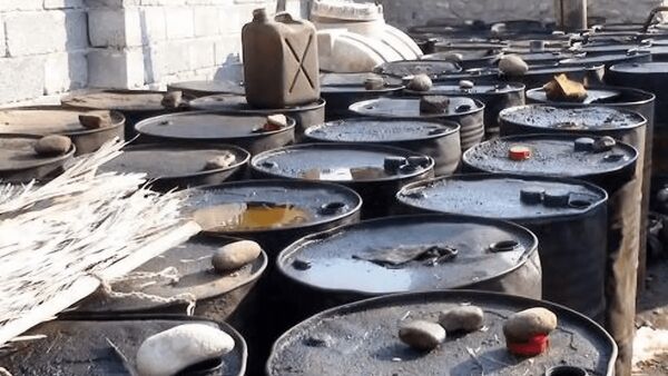 پاک‌سازی یکی از بزرگ‌ترین مراکز دپوی قاچاق سوخت در جنوب کرمان
