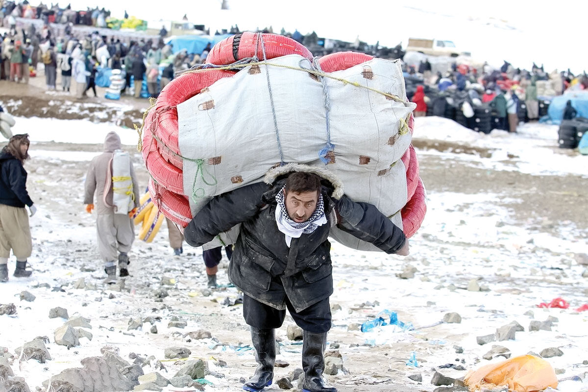 اصلاح آیین‌نامه کولبری و ملوانی در دستور کار دولت