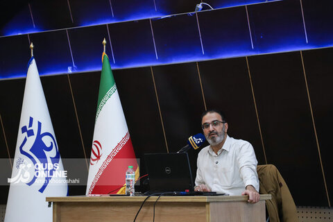 گزارش تصویری | نشست بیستم قصه‌های حرم؛ ابوطاهر قمی و میراث او در حرم رضوی