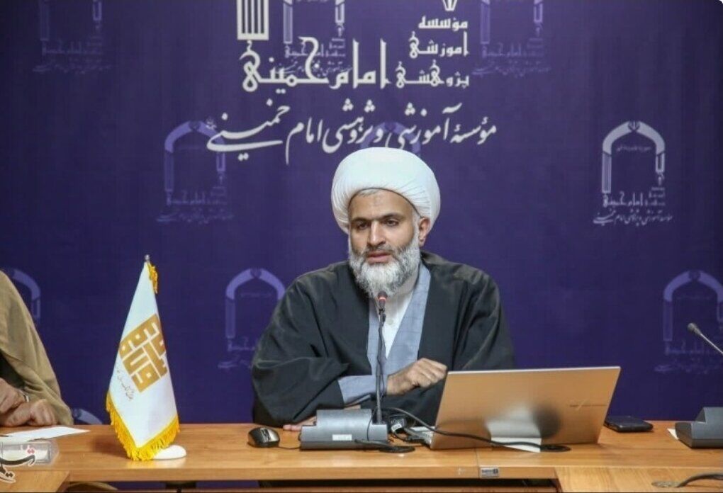 عضو مجلس خبرگان رهبری: تصمیمات رهبری بر منظومه معرفتی منسجم و مأموریت‌های کلان استوار است