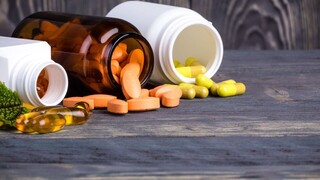 نگذارید این قرص‌ها در گلو گیر کنند/ راه‌های جلوگیری از گیر کردن قرص در گلو