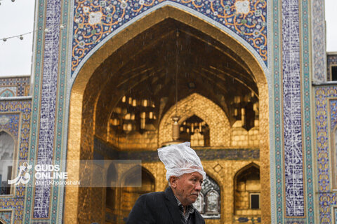 بارش رحمت الهی در حرم مطهر رضوی