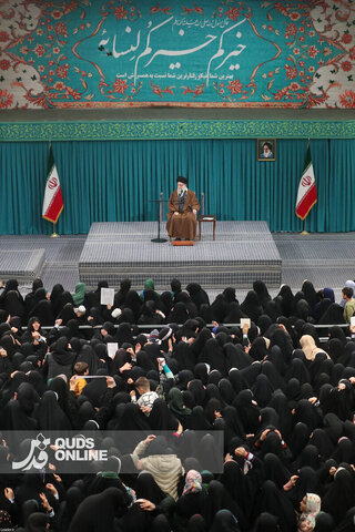 دیدار هزاران نفر از زنان و دختران با رهبر انقلاب