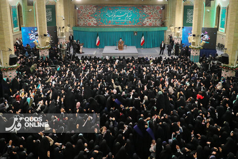 دیدار هزاران نفر از زنان و دختران با رهبر انقلاب