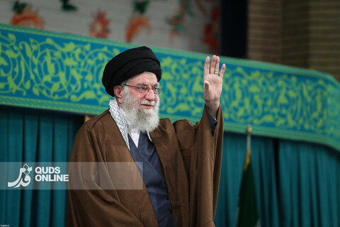 دیدار هزاران نفر از زنان و دختران با رهبر انقلاب