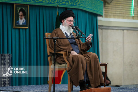 دیدار هزاران نفر از زنان و دختران با رهبر انقلاب