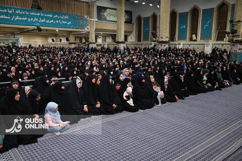 دیدار هزاران نفر از زنان و دختران با رهبر انقلاب