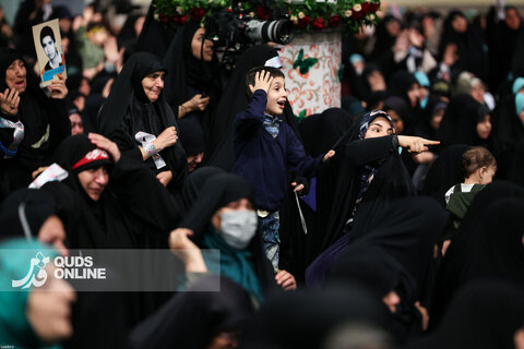 دیدار هزاران نفر از زنان و دختران با رهبر انقلاب