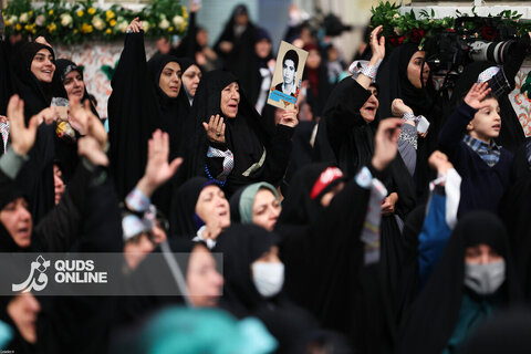 دیدار هزاران نفر از زنان و دختران با رهبر انقلاب
