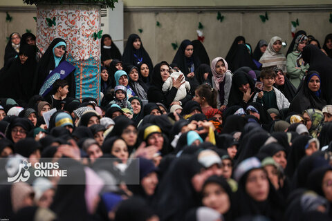 دیدار هزاران نفر از زنان و دختران با رهبر انقلاب