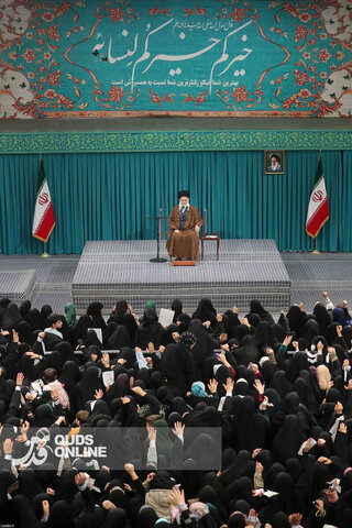 دیدار هزاران نفر از زنان و دختران با رهبر انقلاب
