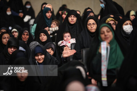 دیدار هزاران نفر از زنان و دختران با رهبر انقلاب