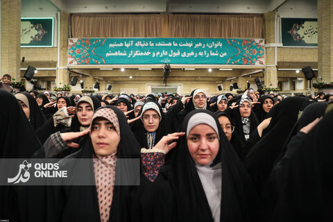 دیدار هزاران نفر از زنان و دختران با رهبر انقلاب