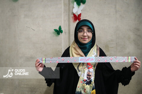 دیدار هزاران نفر از زنان و دختران با رهبر انقلاب