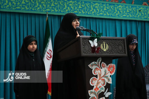 دیدار هزاران نفر از زنان و دختران با رهبر انقلاب