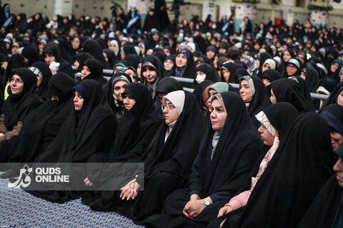 دیدار هزاران نفر از زنان و دختران با رهبر انقلاب