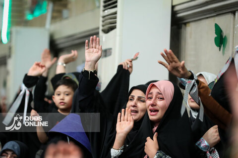 دیدار هزاران نفر از زنان و دختران با رهبر انقلاب
