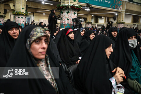 دیدار هزاران نفر از زنان و دختران با رهبر انقلاب