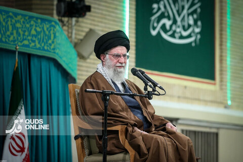 دیدار هزاران نفر از زنان و دختران با رهبر انقلاب