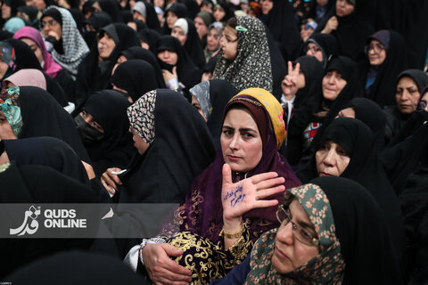 دیدار هزاران نفر از زنان و دختران با رهبر انقلاب