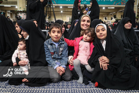 دیدار هزاران نفر از زنان و دختران با رهبر انقلاب