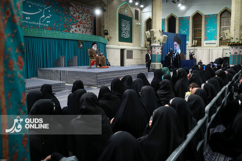 دیدار هزاران نفر از زنان و دختران با رهبر انقلاب