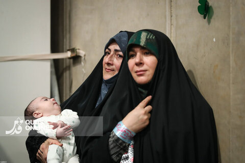 دیدار هزاران نفر از زنان و دختران با رهبر انقلاب