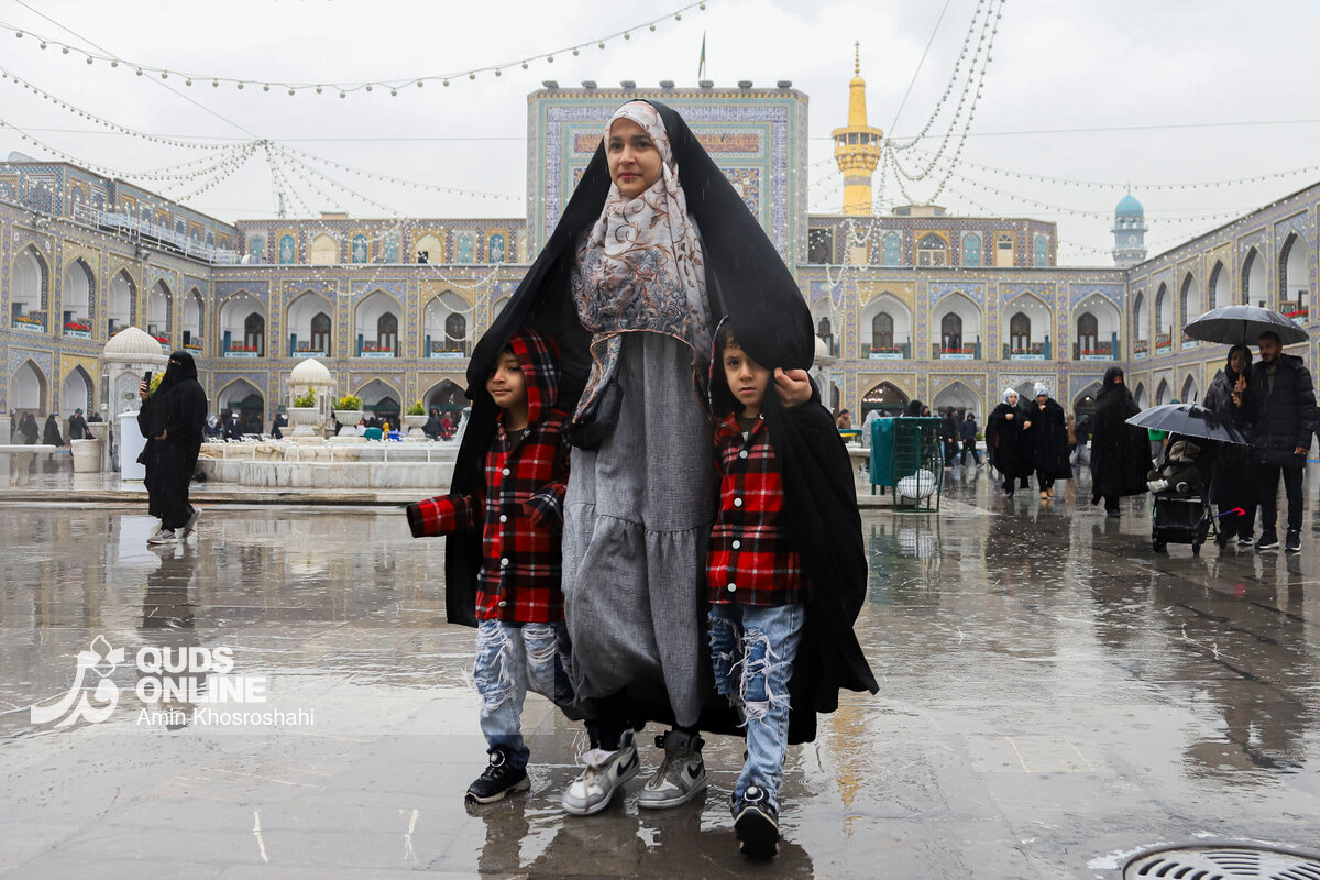 بارش رحمت الهی در حرم مطهر رضوی