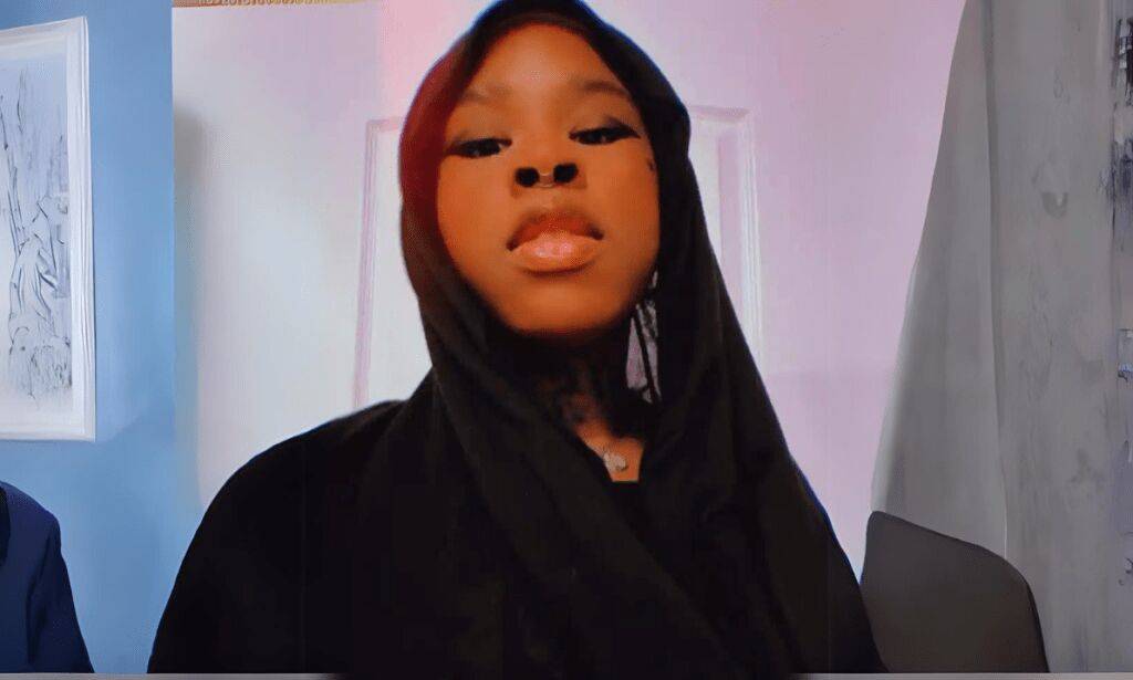 یک هنرمند آمریکایی تحت تأثیر جنگ غزه مسلمان شد