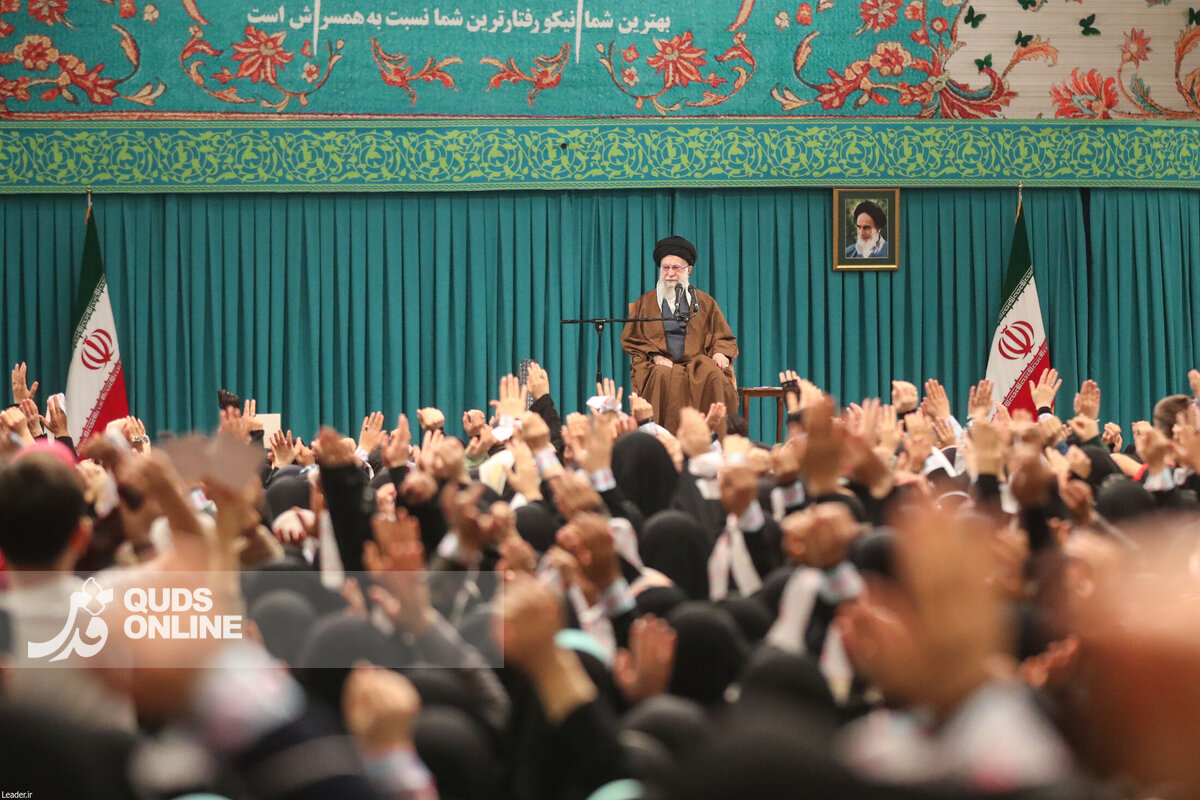 دیدار هزاران نفر از زنان و دختران با رهبر انقلاب