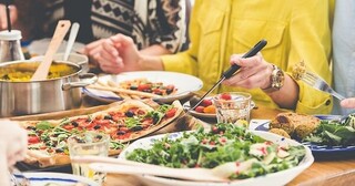 نقش رژیم غذایی در تقویت ایمنی و کاهش عوارض مبتلایان به HIV