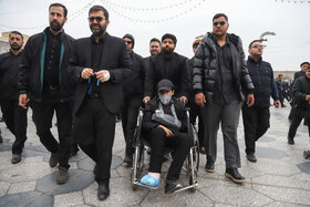 تشییع پیکر همسر و دختر اسماعیل سقاب اصفهانی در حرم مطهر رضوی