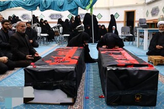 پیکر همسر و فرزند معاون رییس‌جمهوری در مشهد تشییع شد