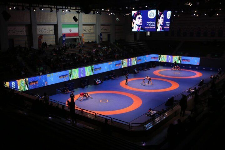 لیگ برتر کشتی فرنگی/ تیم کشتی فرنگی استقلال قم فینالیست شد