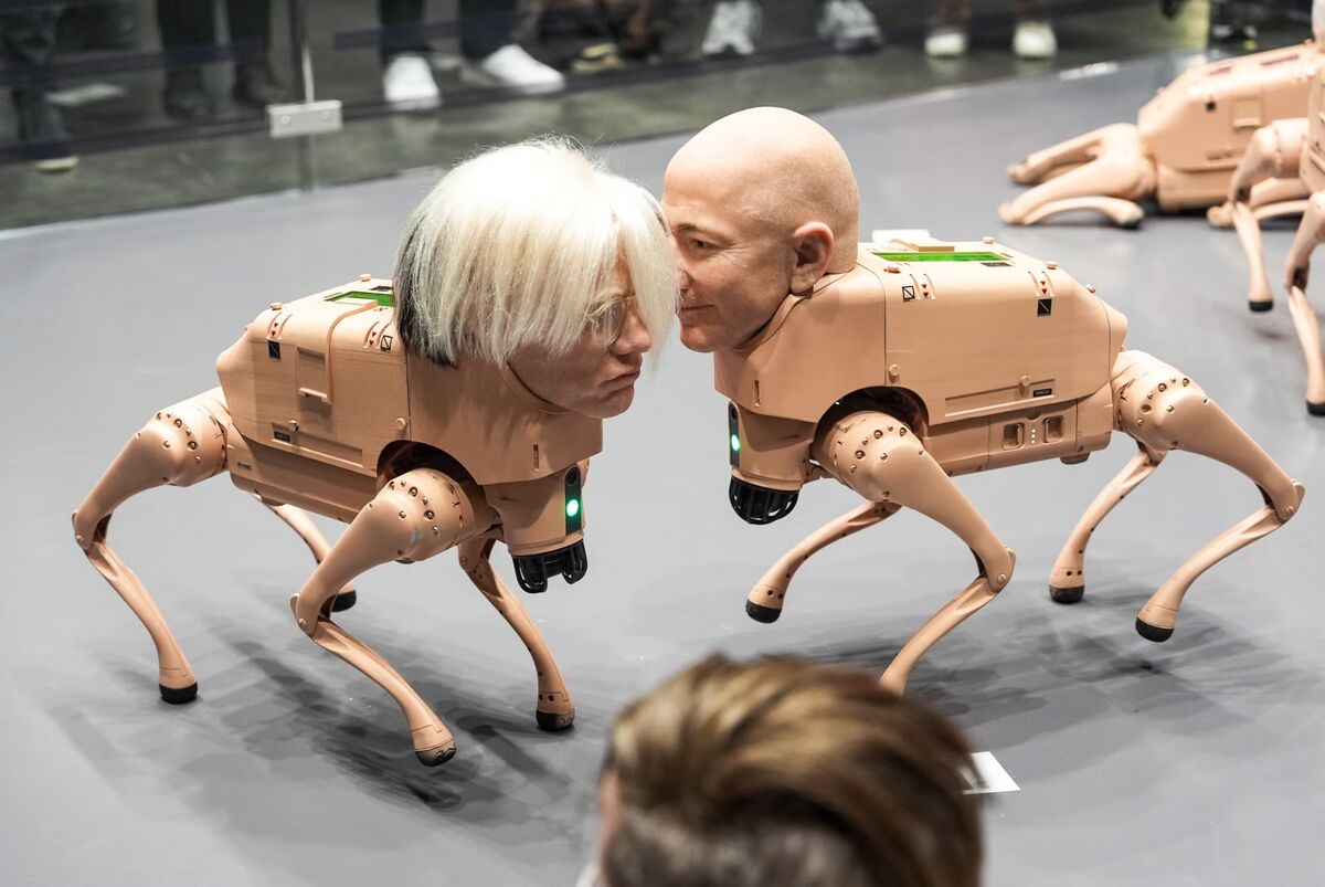 سگ‌های رباتی با سر افراد مشهور